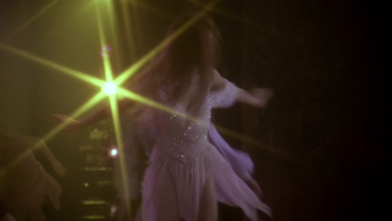 Charmed-Online_dot_nl-StayingAlive0884.jpg