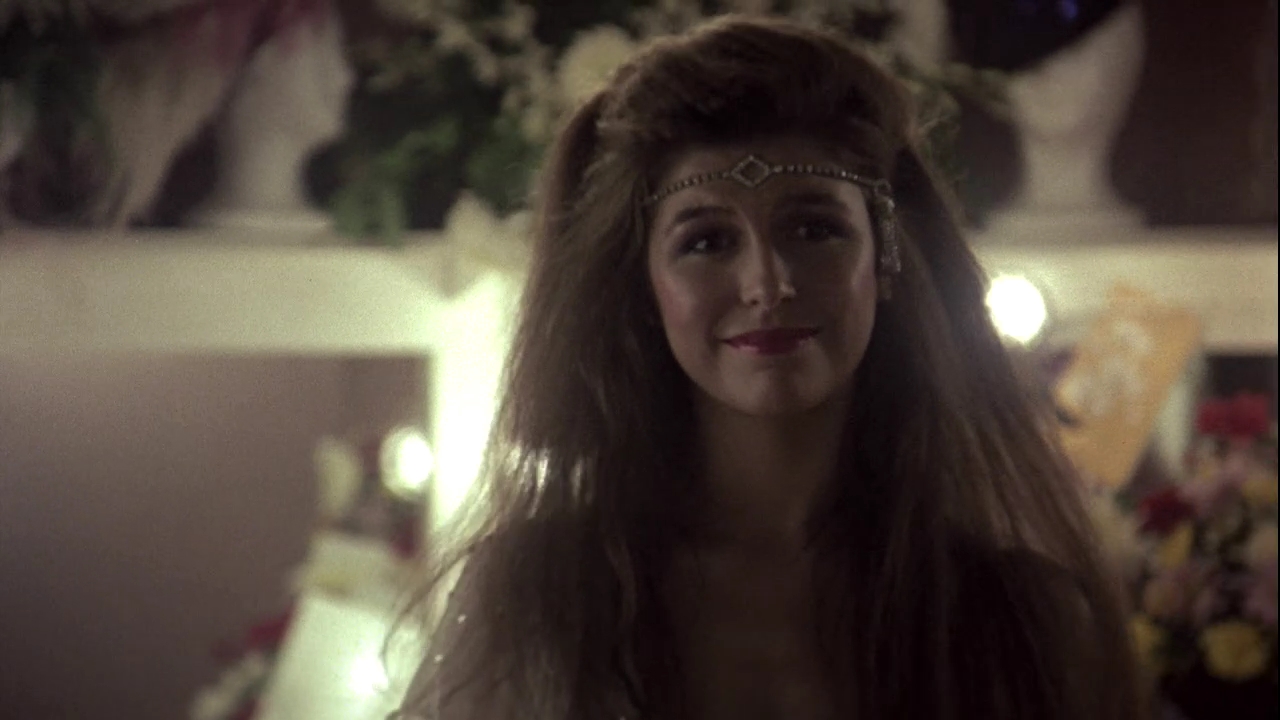 Charmed-Online_dot_nl-StayingAlive1098.jpg