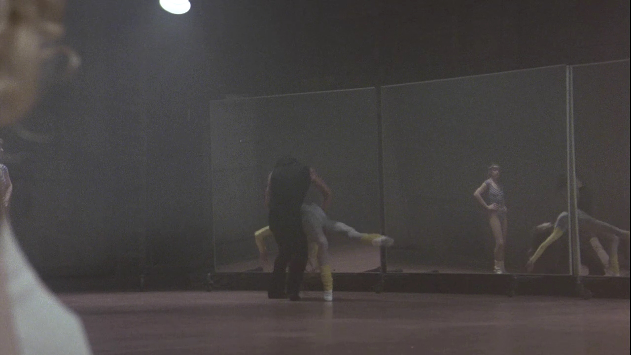 Charmed-Online_dot_nl-StayingAlive4089.jpg