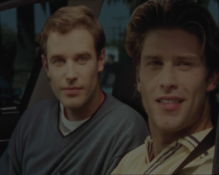 SMG-Source-dot-org-BTVS-2x05ReptileBoy0422.jpg