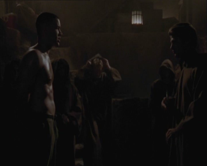 SMG-Source-dot-org-BTVS-2x05ReptileBoy0810.jpg