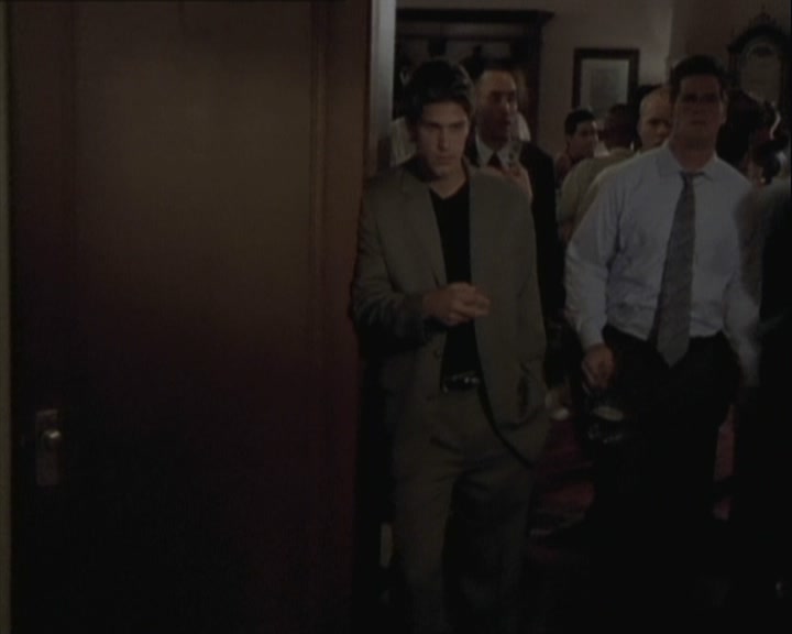 SMG-Source-dot-org-BTVS-2x05ReptileBoy1390.jpg