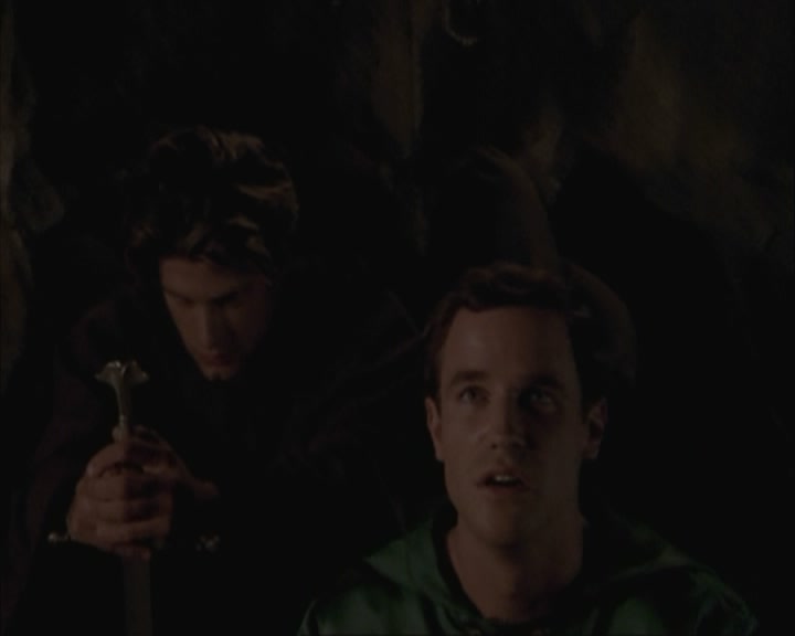 SMG-Source-dot-org-BTVS-2x05ReptileBoy1989.jpg