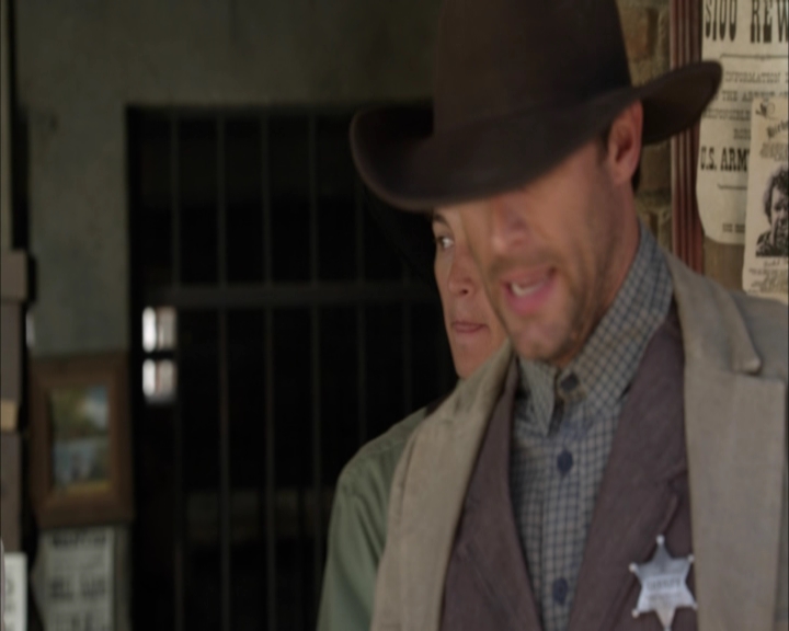 Charmed-Online-dot-net_LovesChristmasJourney0893.jpg