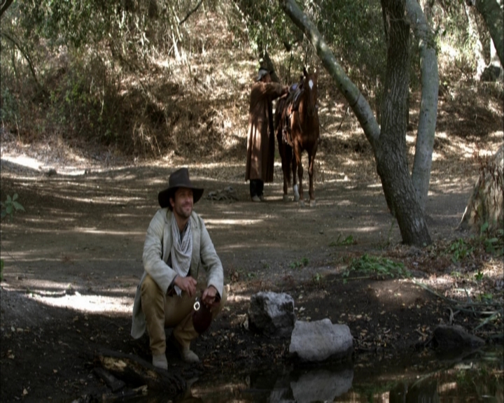 Charmed-Online-dot-net_LovesChristmasJourney3853.jpg