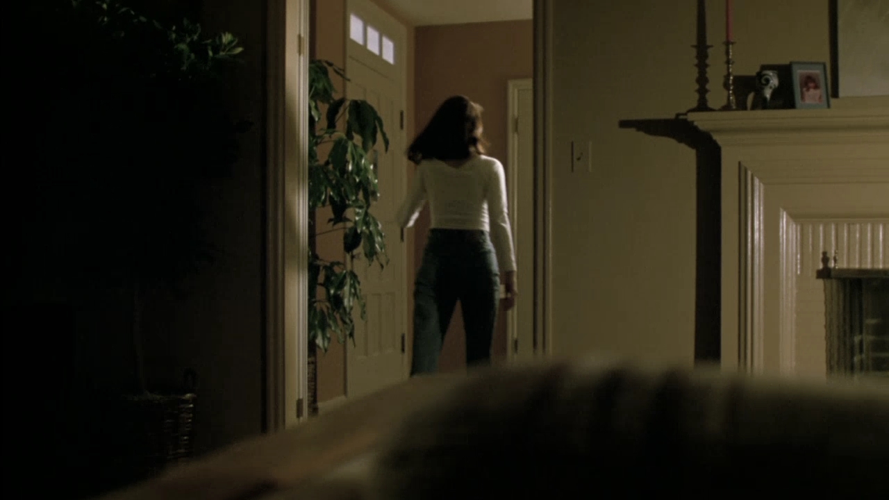 Charmed-Online-dot-nl_DrGigges2001.jpg