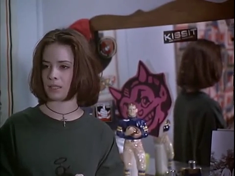 Charmed-Online-dot-net_AReasonToBelieve4147.jpg