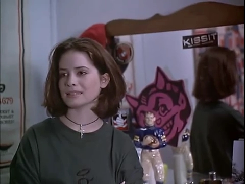 Charmed-Online-dot-net_AReasonToBelieve4178.jpg