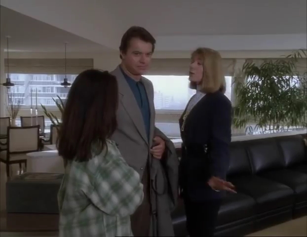 Charmed-Online-dot-net_APerfectStranger0956.jpg