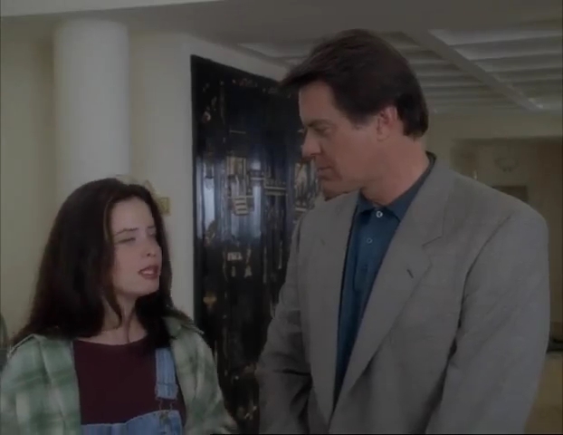Charmed-Online-dot-net_APerfectStranger0958.jpg