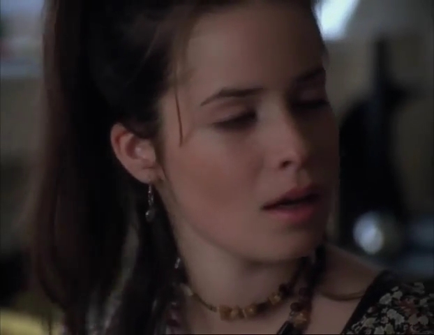 Charmed-Online-dot-net_APerfectStranger1495.jpg