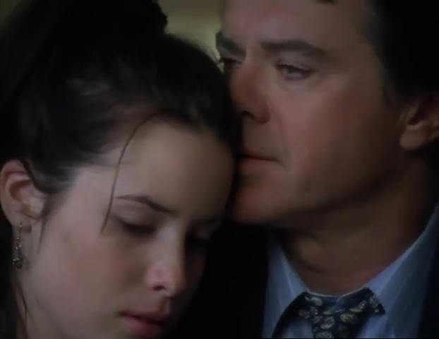 Charmed-Online-dot-net_APerfectStranger1506.jpg