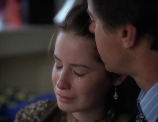 Charmed-Online-dot-net_APerfectStranger1522.jpg