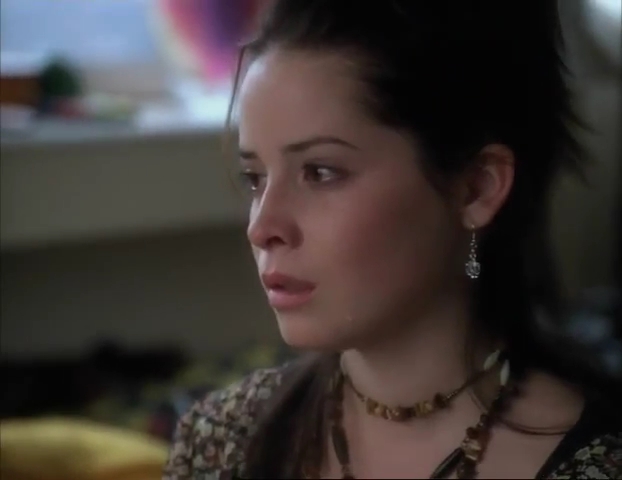 Charmed-Online-dot-net_APerfectStranger1529.jpg