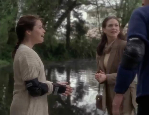 Charmed-Online-dot-net_APerfectStranger2827.jpg