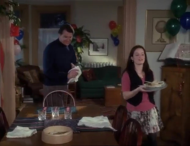Charmed-Online-dot-net_APerfectStranger3150.jpg