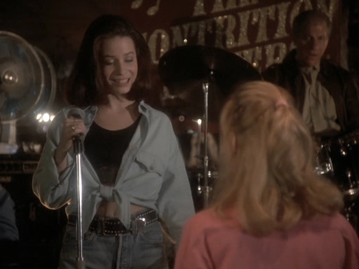 Charmed-Online_dot_nl-PicketFences1x01-3640.jpg