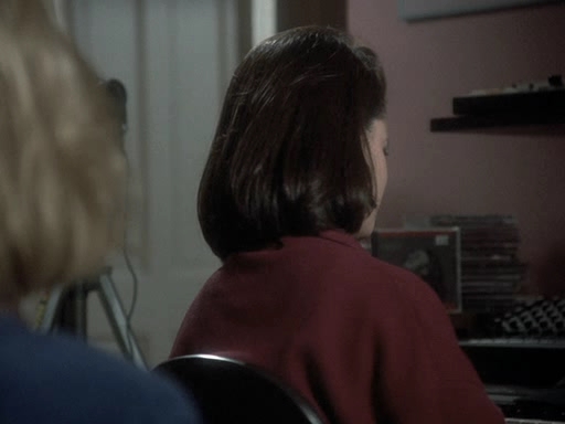Charmed-Online_dot_nl-PicketFences1x01-5207.jpg