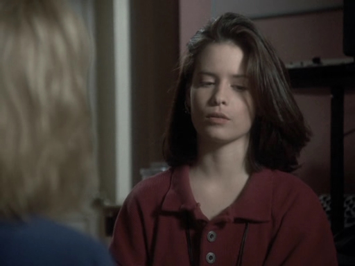 Charmed-Online_dot_nl-PicketFences1x01-5215.jpg