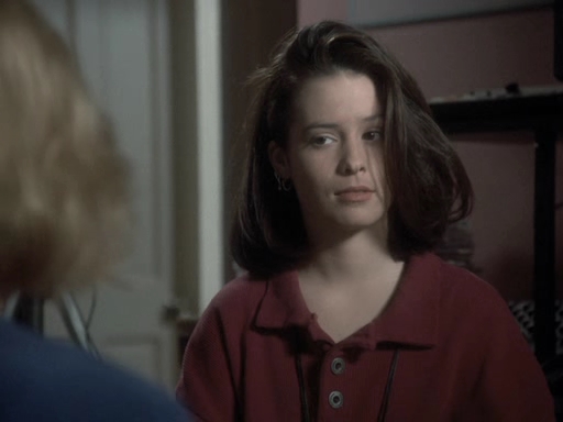 Charmed-Online_dot_nl-PicketFences1x01-5220.jpg