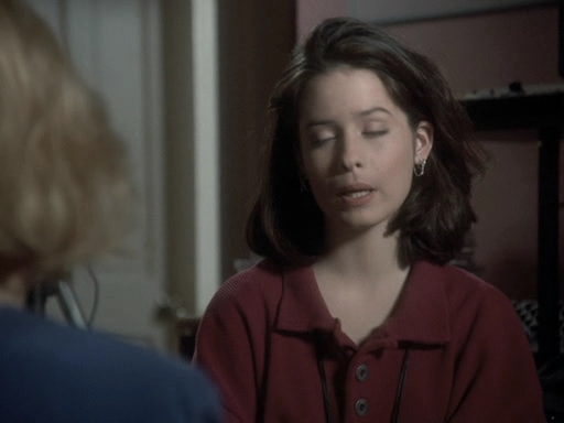 Charmed-Online_dot_nl-PicketFences1x01-5234.jpg