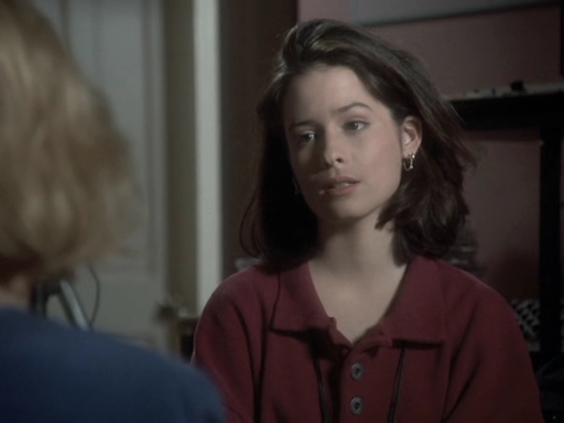 Charmed-Online_dot_nl-PicketFences1x01-5235.jpg