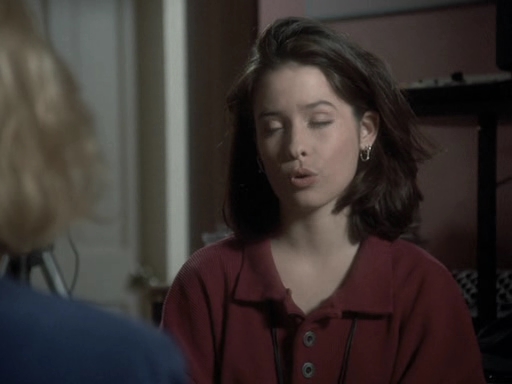 Charmed-Online_dot_nl-PicketFences1x01-5248.jpg