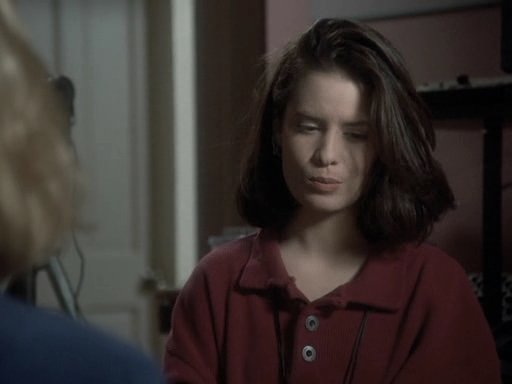 Charmed-Online_dot_nl-PicketFences1x01-5255.jpg