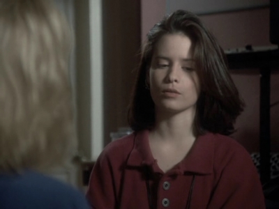 Charmed-Online_dot_nl-PicketFences1x01-5215.jpg