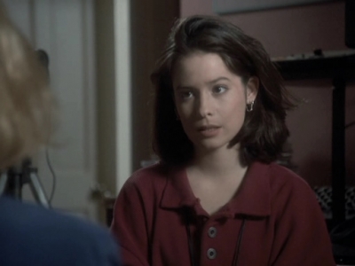 Charmed-Online_dot_nl-PicketFences1x01-5252.jpg