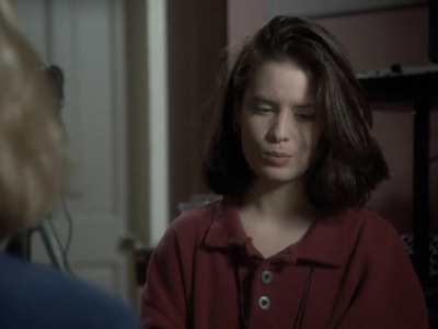 Charmed-Online_dot_nl-PicketFences1x01-5255.jpg