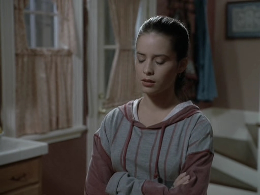 Charmed-Online_dot_nl-PicketFences1x02-1151.jpg