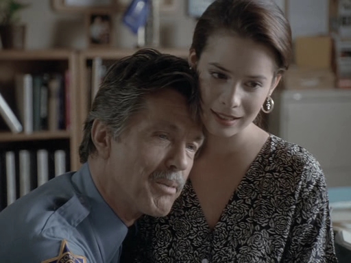 Charmed-Online_dot_nl-PicketFences1x02-1521.jpg