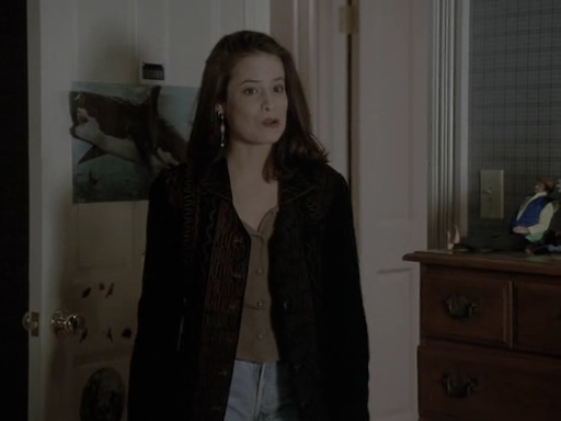 Charmed-Online_dot_nl-PicketFences1x02-1913.jpg