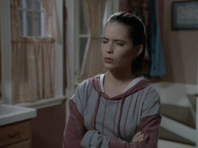 Charmed-Online_dot_nl-PicketFences1x02-1153.jpg