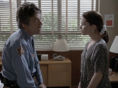 Charmed-Online_dot_nl-PicketFences1x02-1550.jpg