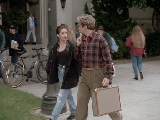 Charmed-Online_dot_nl-PicketFences1x03-0383.jpg