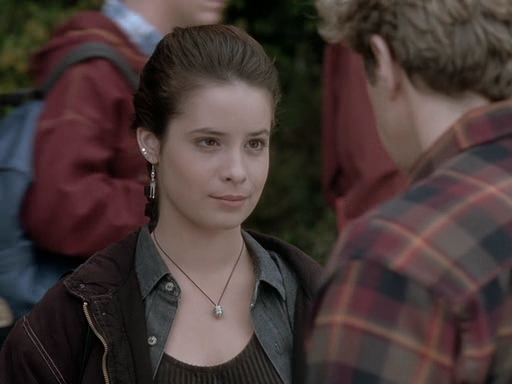 Charmed-Online_dot_nl-PicketFences1x03-0411.jpg