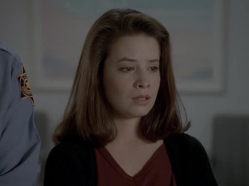 Charmed-Online_dot_nl-PicketFences1x03-2487.jpg