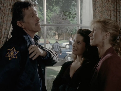 Charmed-Online_dot_nl-PicketFences1x03-2600.jpg