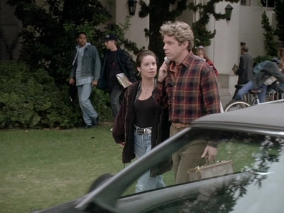 Charmed-Online_dot_nl-PicketFences1x03-0386.jpg