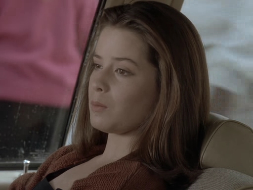 Charmed-Online_dot_nl-PicketFences1x05-0845.jpg