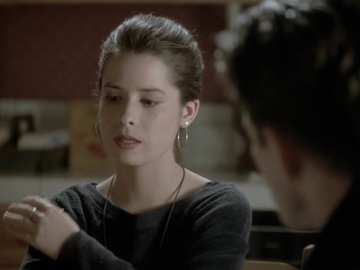 Charmed-Online_dot_nl-PicketFences1x05-2435.jpg