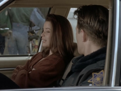 Charmed-Online_dot_nl-PicketFences1x05-0815.jpg