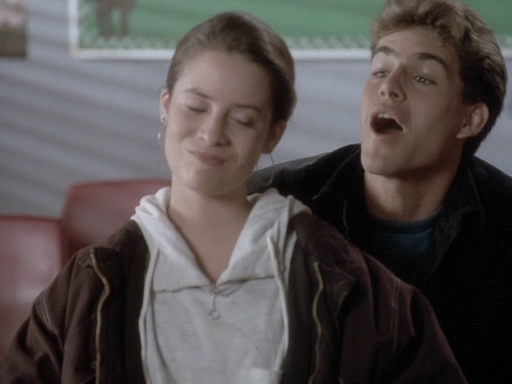 Charmed-Online_dot_nl-PicketFences1x06-1064.jpg