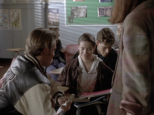 Charmed-Online_dot_nl-PicketFences1x06-1074.jpg