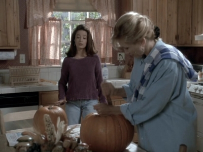 Charmed-Online_dot_nl-PicketFences1x06-1546.jpg