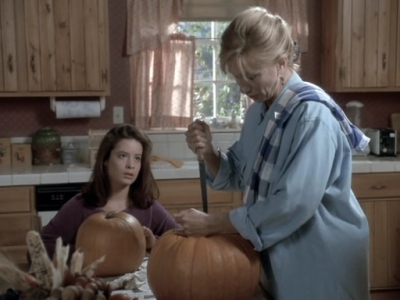 Charmed-Online_dot_nl-PicketFences1x06-1549.jpg