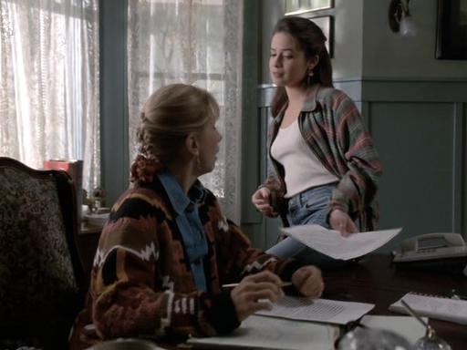 Charmed-Online_dot_nl-PicketFences1x07-0334.jpg