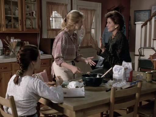 Charmed-Online_dot_nl-PicketFences1x07-0651.jpg